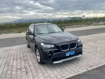 Usata BMW X1 177 CV (130 kW) 2010 Nero SUV