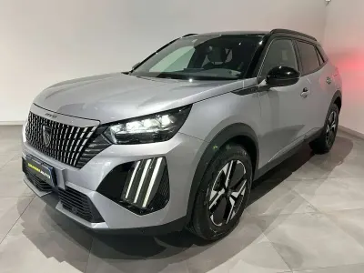 Usata Peugeot 2008 GT 136 CV (100 kW) 2025 Grigio artensia SUV