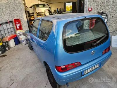 Usata Fiat 600 54 CV (39 kW) 2007 Bluazzurro Utilitaria
