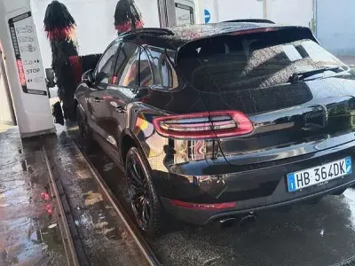 Usata Porsche Macan Turbo