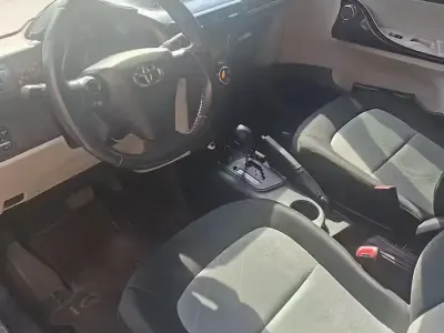 Usata Toyota iQ 68 CV (50 kW) 2014 Utilitaria