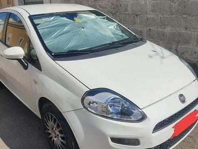 Usata Fiat Grande Punto Active 75 CV (55 kW) 2015 Utilitaria