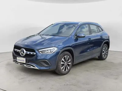 Usata Mercedes GLA180 136 CV (100 kW) 2022 Blu SUV