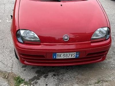 Usata Fiat 600 2000 Rosso Berlina