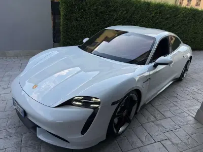 Usata Porsche Taycan Turbo 500 kW (680 CV) 2022 Bianco Berlina