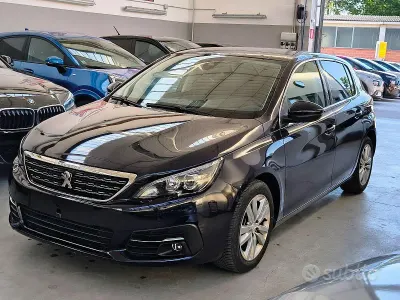 Usata Peugeot 308 Allure 131 CV (96 kW) 2019 Blu Berlina