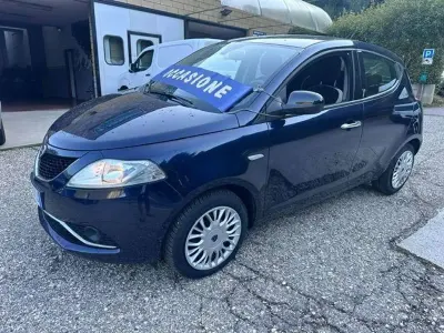 Usata Lancia Ypsilon S 95 CV (69 kW) 2017 Bianco Utilitaria