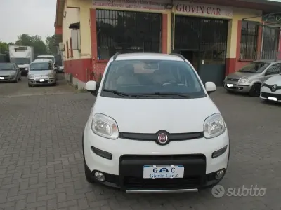 Usata Fiat Panda Trekking 86 CV (63 kW) 2014 Bianco Utilitaria