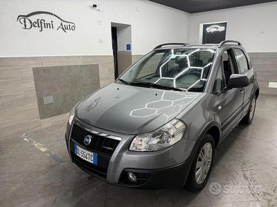 Usata Fiat Sedici Dynamic 120 CV (88 kW) 2007 Grigio SUV