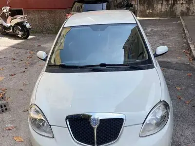 Usata Lancia Ypsilon 77 CV (56 kW) 2009 Utilitaria