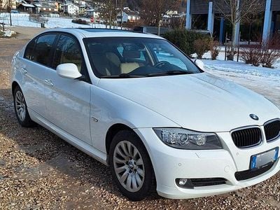 Usata BMW 320 184 CV (135 kW) 2011 Bianco Berlina