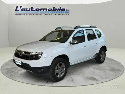 Usata Dacia Duster Lauréate 107 CV (78 kW) 2013 Bianco SUV