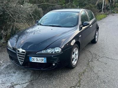 Usata Alfa Romeo 147 116 CV (85 kW) 2007 Nero Utilitaria