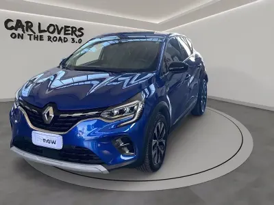 Usata Renault Captur Techno 143 CV (105 kW) 2023 Rqh blu iron SUV