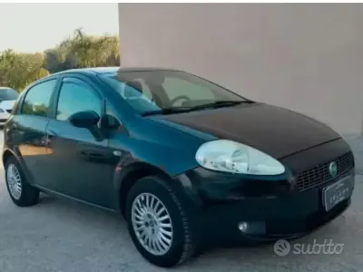 Usata Fiat Grande Punto 65 CV (47 kW) 2009 Nero Utilitaria