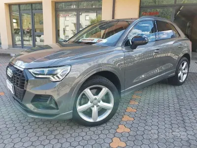 Usata Audi Q3 Black Edition 200 CV (147 kW) 2023 Grigio SUV