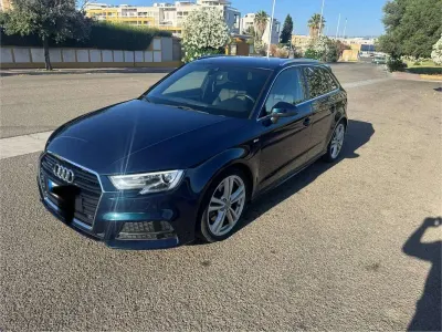 Usata Audi A3 Business 184 CV (135 kW) 2017 Blu/azzurro Berlina