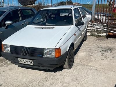 Occasion Fiat Uno 45 ch (33 kW) 1990 Blanc Citadine
