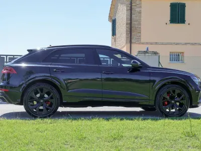 Usata Audi Q8 Sport 286 CV (210 kW) 2019 Nero SUV