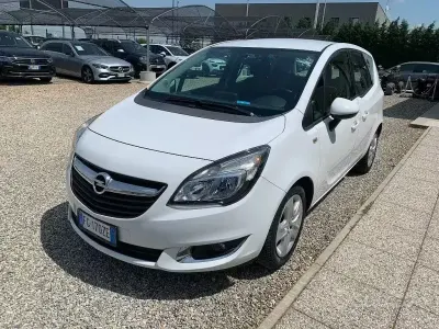 Usata Opel Meriva Innovation 101 CV (74 kW) 2017 Bianco Monovolume