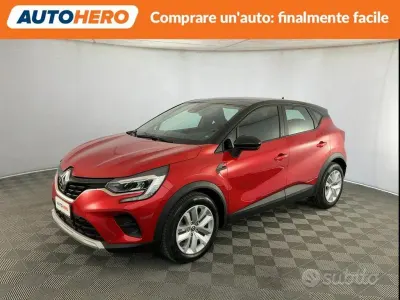 Usata Renault Captur 94 CV (69 kW) 2022 Rosso SUV