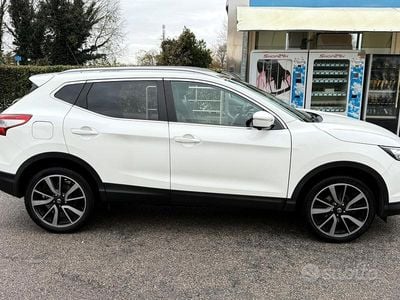 Bianco Usata 2013 Nissan Qashqai SUV | 10.000 € (Molto cara)