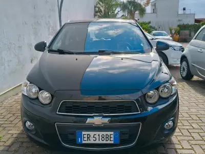 Usata Chevrolet Aveo 95 CV (69 kW) 2013 Nero Berlina