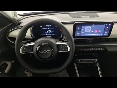 Usata Fiat 600 La Prima 110 CV (80 kW) 2025 Bianco SUV