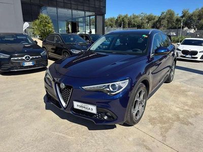 Usata Alfa Romeo Stelvio Executive 179 CV (131 kW) 2018 Blu/azzurro SUV