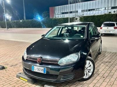 Usata VW Golf VI 105 CV (77 kW) 2011 Nero Utilitaria