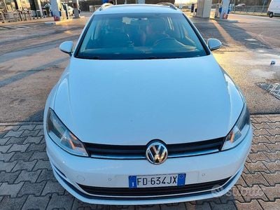 Usata VW Golf VII Comfortline 110 CV (80 kW) 2016 Bianco Station wagon