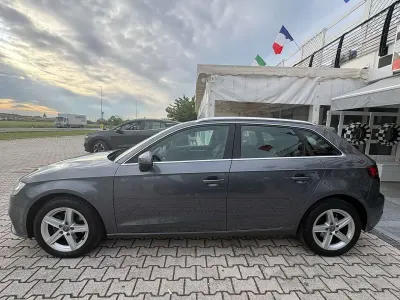 Brugt Audi A3 Ambiente 110 HK (80 kW) 2019 Grå Sedan