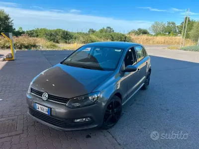 Usata VW Polo 90 CV (66 kW) 2015 Grigio Utilitaria