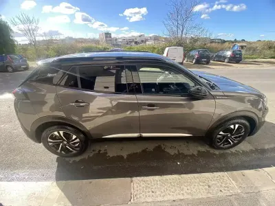 Usata Peugeot 2008 131 CV (96 kW) 2020 Grigio SUV