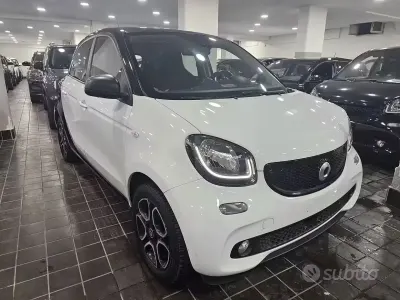 Usata Smart ForFour Passion 90 CV (66 kW) 2019 Bianco Utilitaria