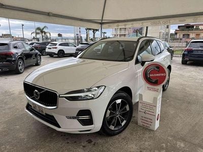 Usata Volvo XC60 Momentum 197 CV (144 kW) 2021 Bianco SUV