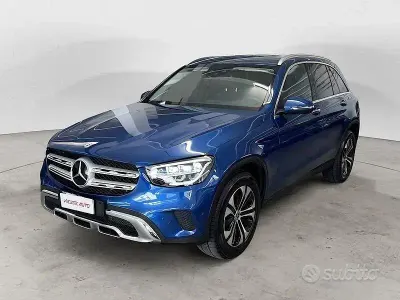 Usata Mercedes GLC200 Executive 163 CV (119 kW) 2022 Bluazzurro SUV