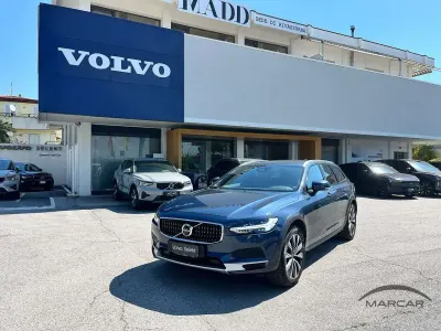 Usata Volvo V90 CC Business Edition 197 CV (144 kW) 2022 Grigio Station wagon
