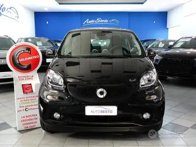Usata Smart ForFour 71 CV (52 kW) 2019 Nero Utilitaria