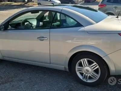 Usata Renault Mégane Cabriolet 156 CV (114 kW) 2004 Bluazzurro Cabrio