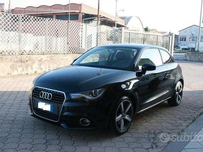 Usata Audi A1 Attraction 105 CV (77 kW) 2011 Nero Utilitaria
