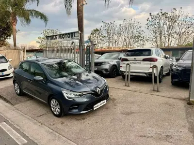 Usata Renault Clio V Intens 101 CV (74 kW) 2020 Grigio Berlina