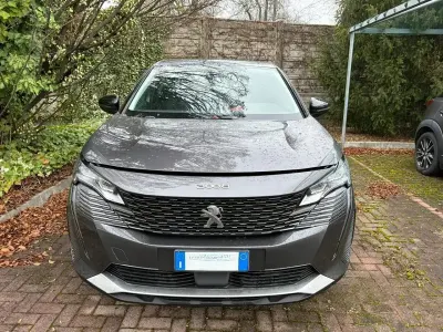 Usata Peugeot 3008 Active 131 CV (96 kW) 2022 Grigio SUV