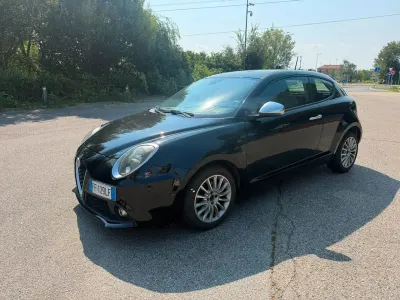 Usata Alfa Romeo MiTo Super 95 CV (69 kW) 2016 Nero Utilitaria