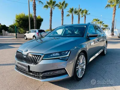 Occasion Skoda Superb LAURIN & KLEMENT 190 PK (139 kW) 2020 Grijs Stationwagen
