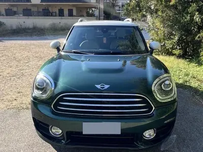 Usata Mini Cooper D Countryman 150 CV (110 kW) 2017 Verde SUV