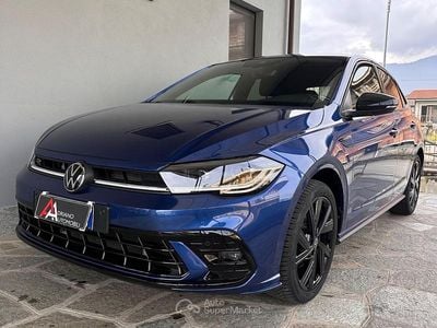 Usata VW Polo R-line 110 CV (80 kW) 2023 Blu Utilitaria