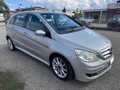 Usata Mercedes B170 115 CV (84 kW) 2008 Argento Monovolume