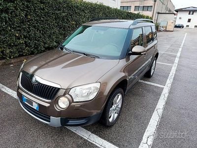 Usata Skoda Yeti Adventure 110 CV (80 kW) 2010 Marrone SUV