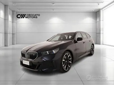 Usata BMW i5 M Sport 289 kW (394 CV) 2025 Nero Station wagon